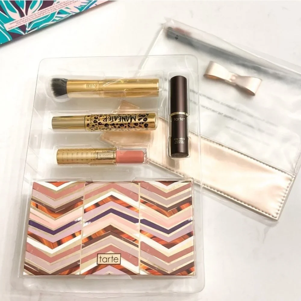 TARTE 5-Piece Makeup Bag Must-Haves Set
